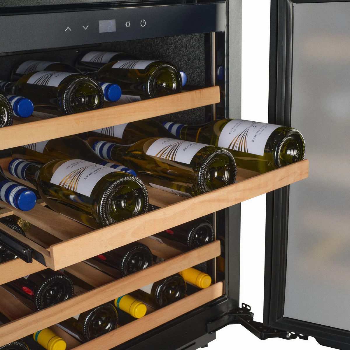 CONSERVADOR DE VINHO COM PORTA SÓLIDA